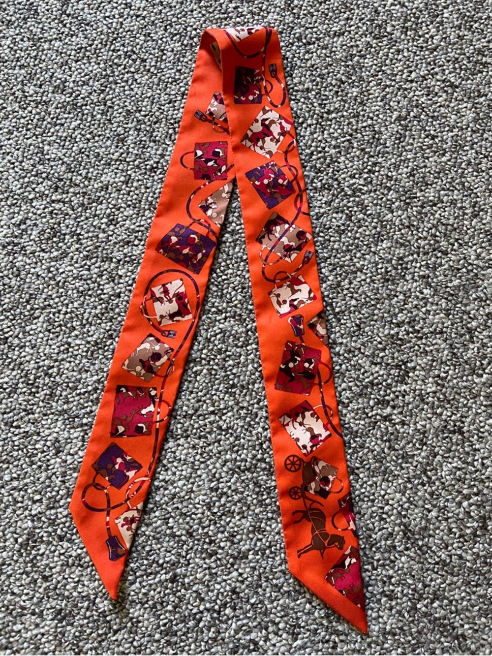 Hermès Kelly en Caleche Silk Twilly Bag Print Ribbon Scarf